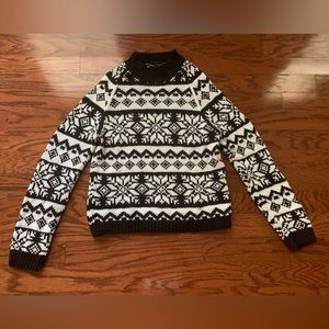 Ann Taylor Black & White Sweater Size L